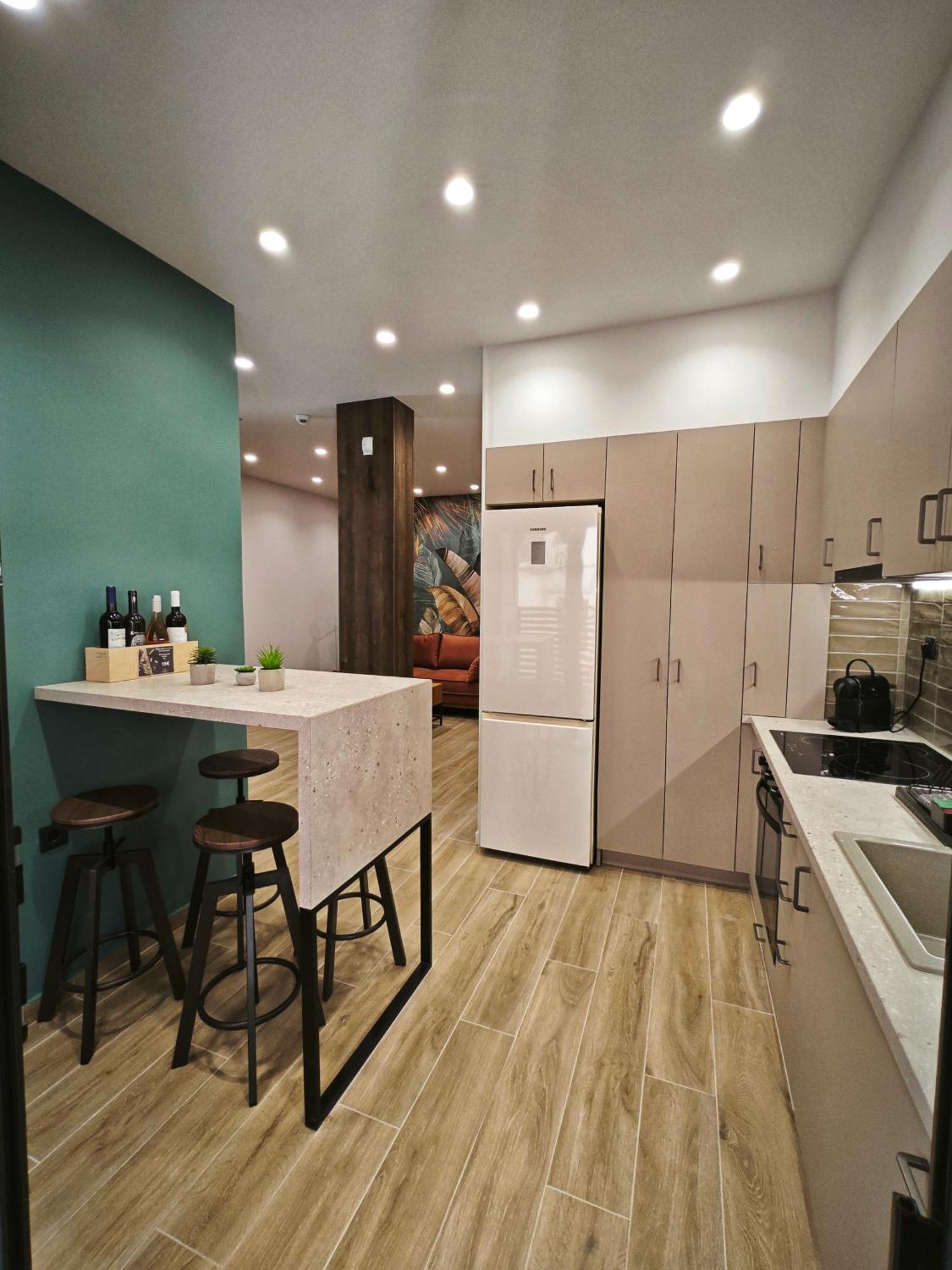 Caravin Wanderhome, 5 Min From Metro Nea Ionia 雅典 外观 照片